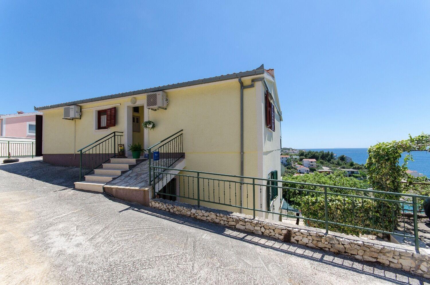 Apartments Bosiljka - By The Sea Севид Екстериор снимка
