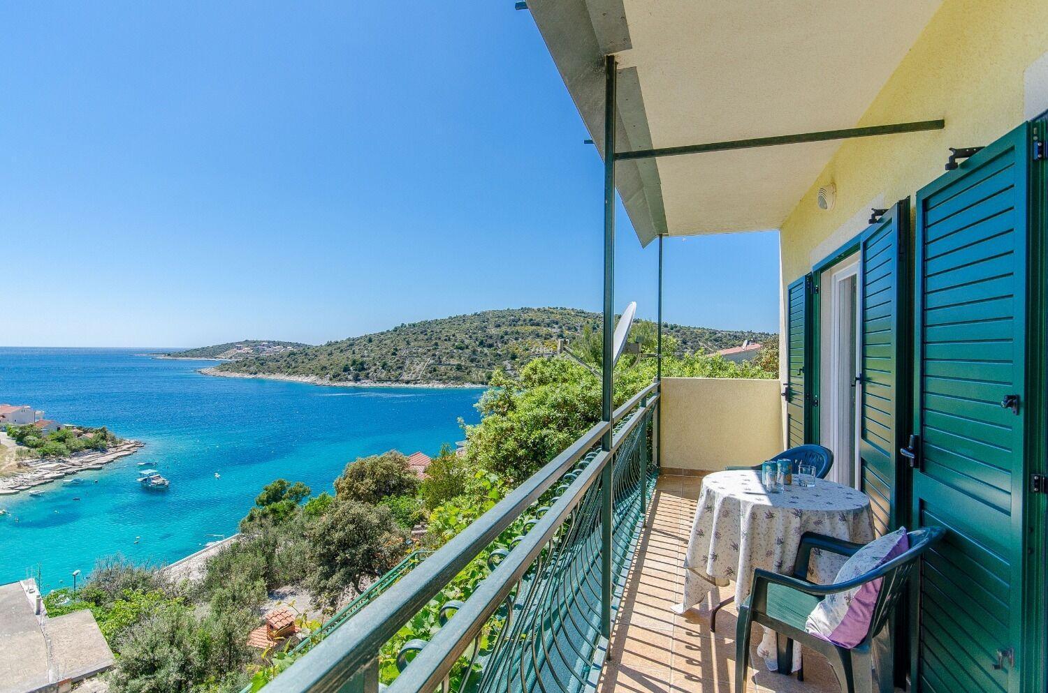 Apartments Bosiljka - By The Sea Севид Екстериор снимка